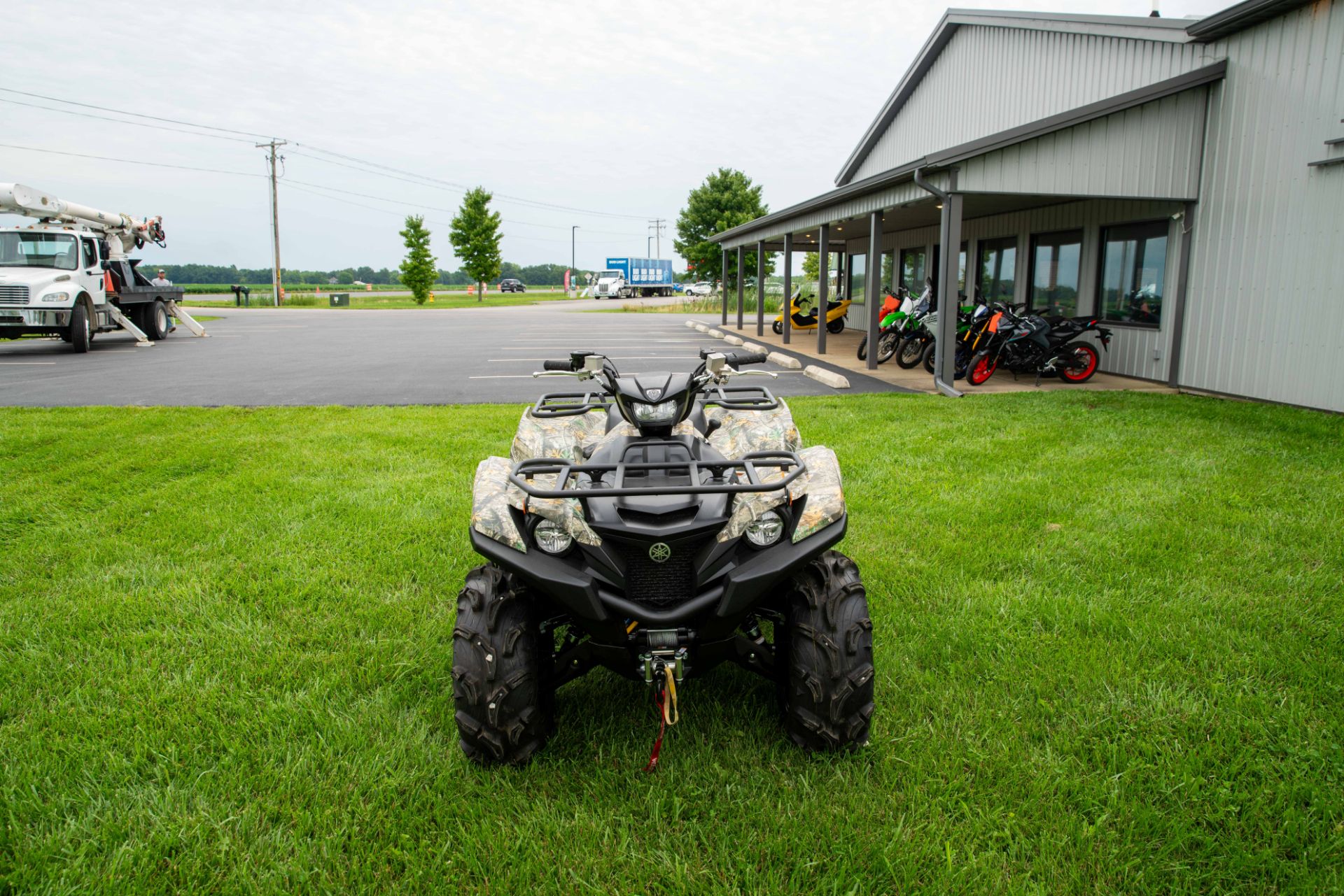 2024 Yamaha Grizzly EPS Camo in Effingham, Illinois - Photo 3