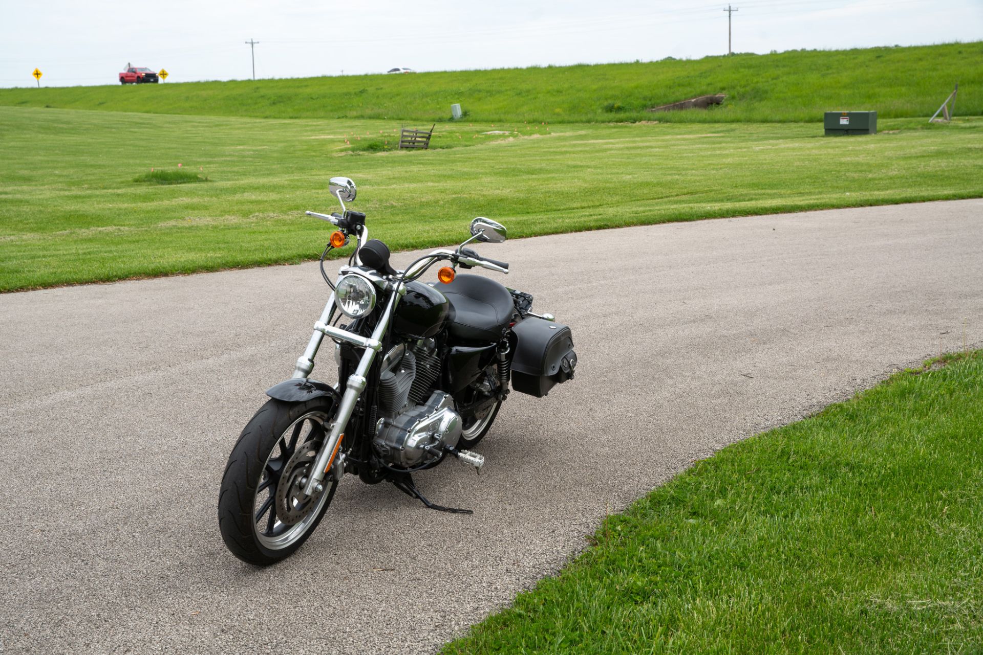 2015 Harley-Davidson SuperLow® in Charleston, Illinois - Photo 4