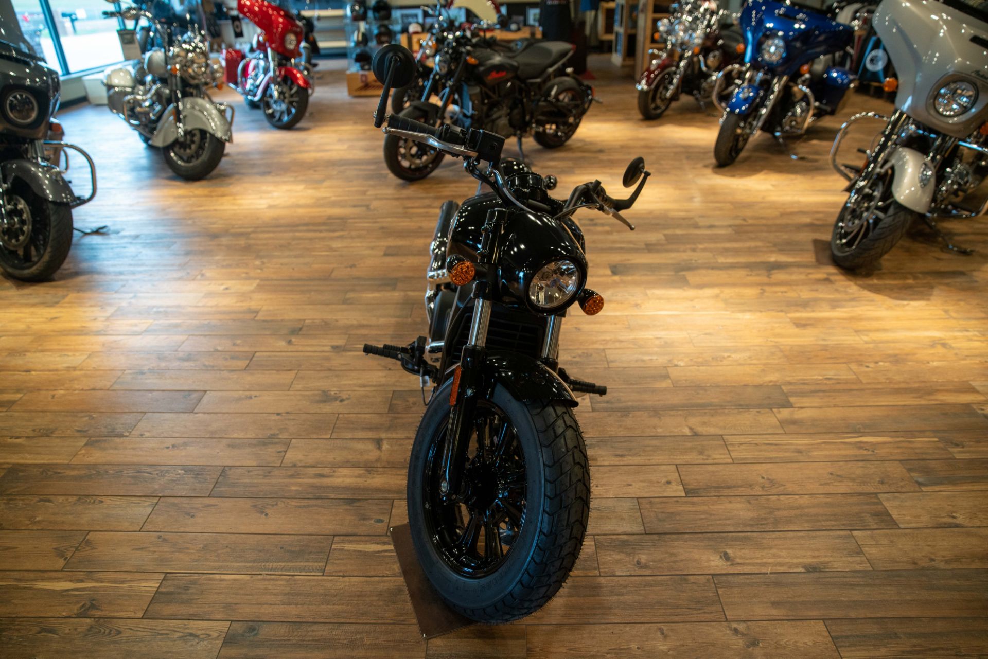 2023 Indian Motorcycle Scout® Bobber in Charleston, Illinois - Photo 10