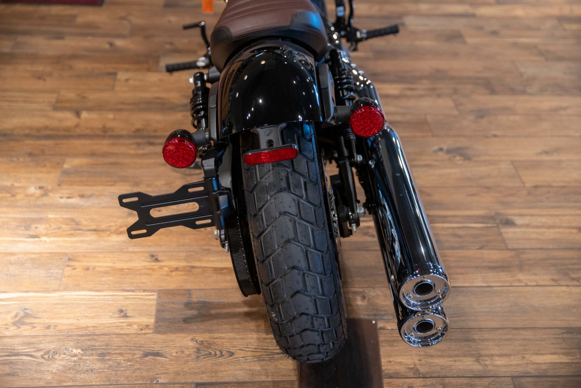 2023 Indian Motorcycle Scout® Bobber in Charleston, Illinois - Photo 21