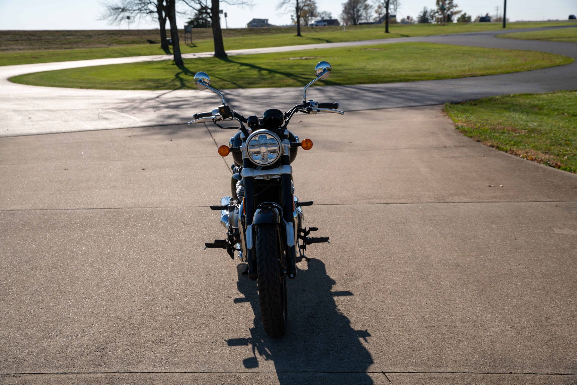 2024 Royal Enfield Super Meteor 650 in Charleston, Illinois - Photo 3