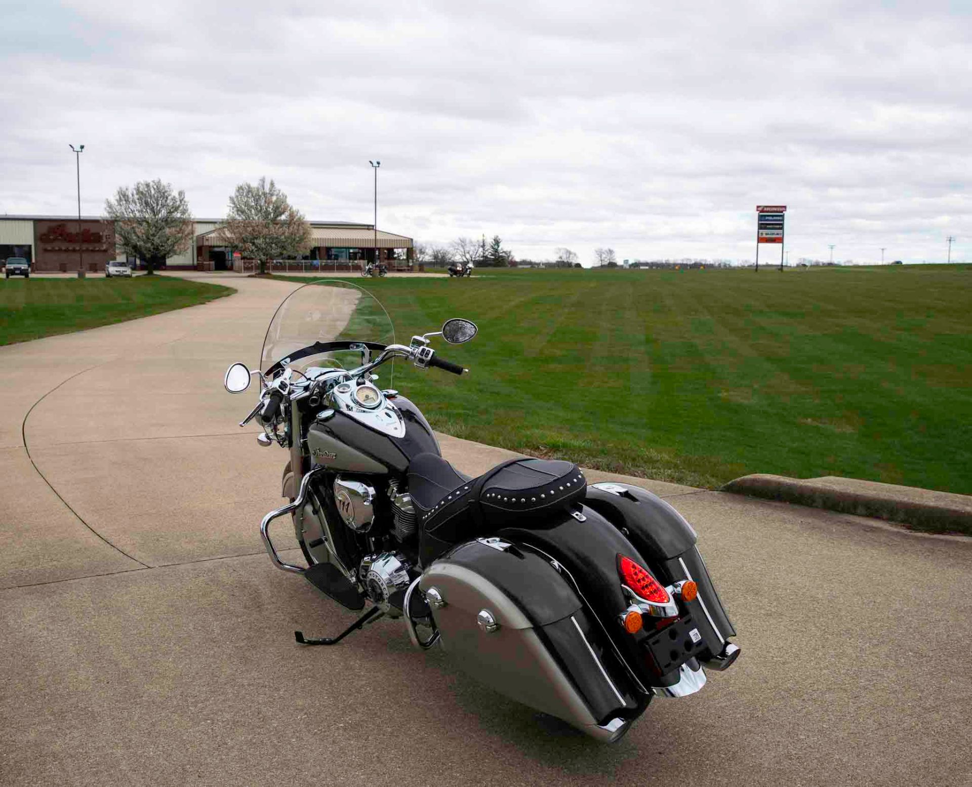 2024 Indian Motorcycle Springfield® in Charleston, Illinois - Photo 6