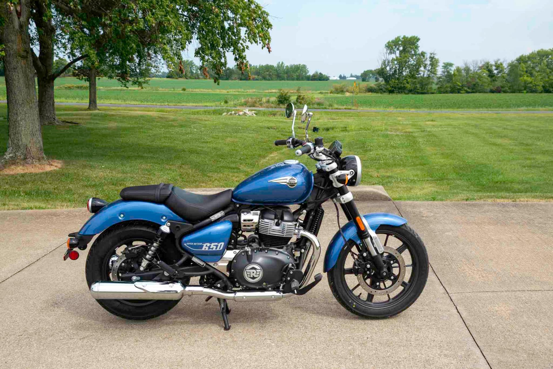 2024 Royal Enfield Super Meteor 650 in Charleston, Illinois - Photo 1