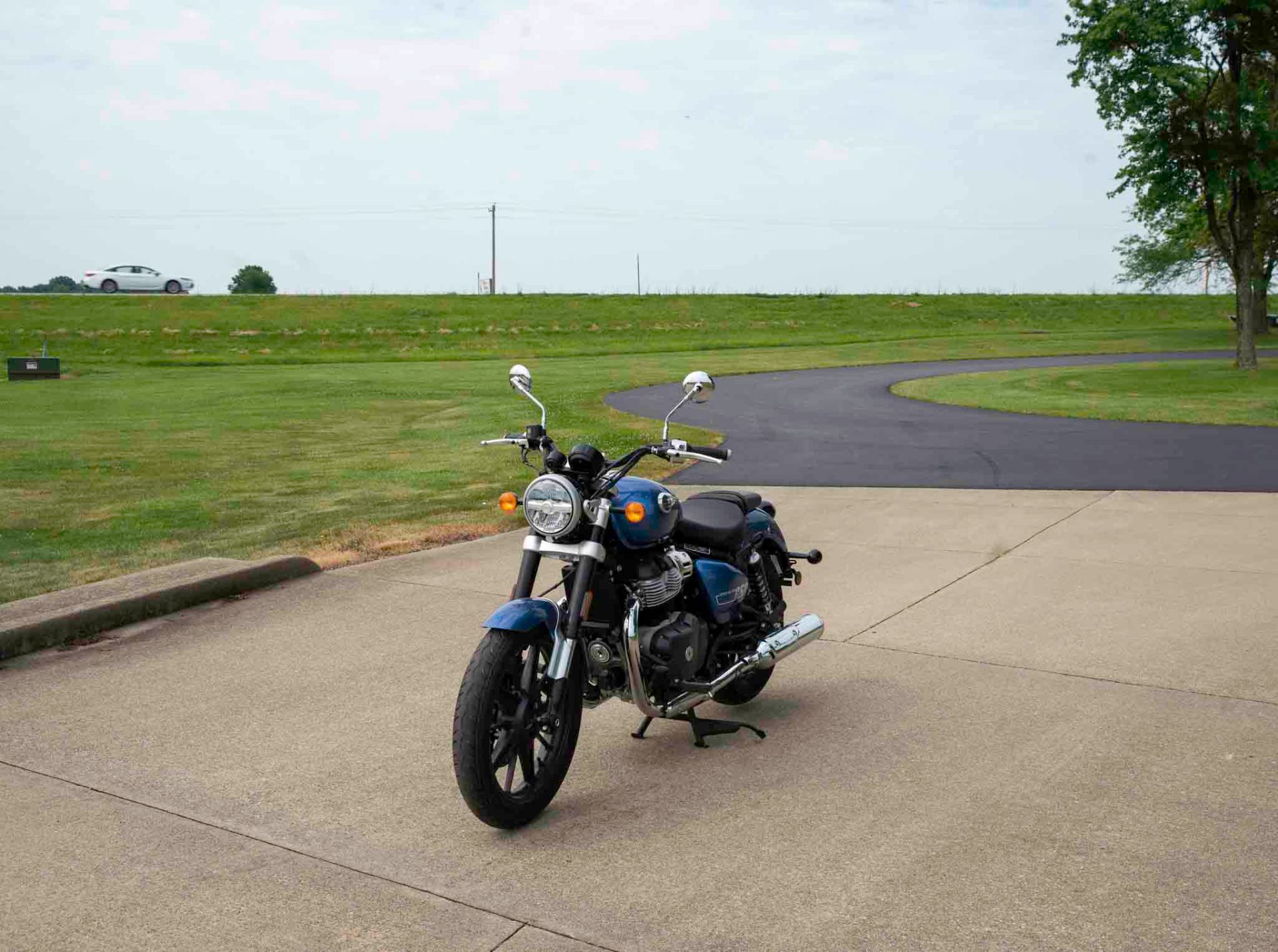 2024 Royal Enfield Super Meteor 650 in Charleston, Illinois - Photo 4