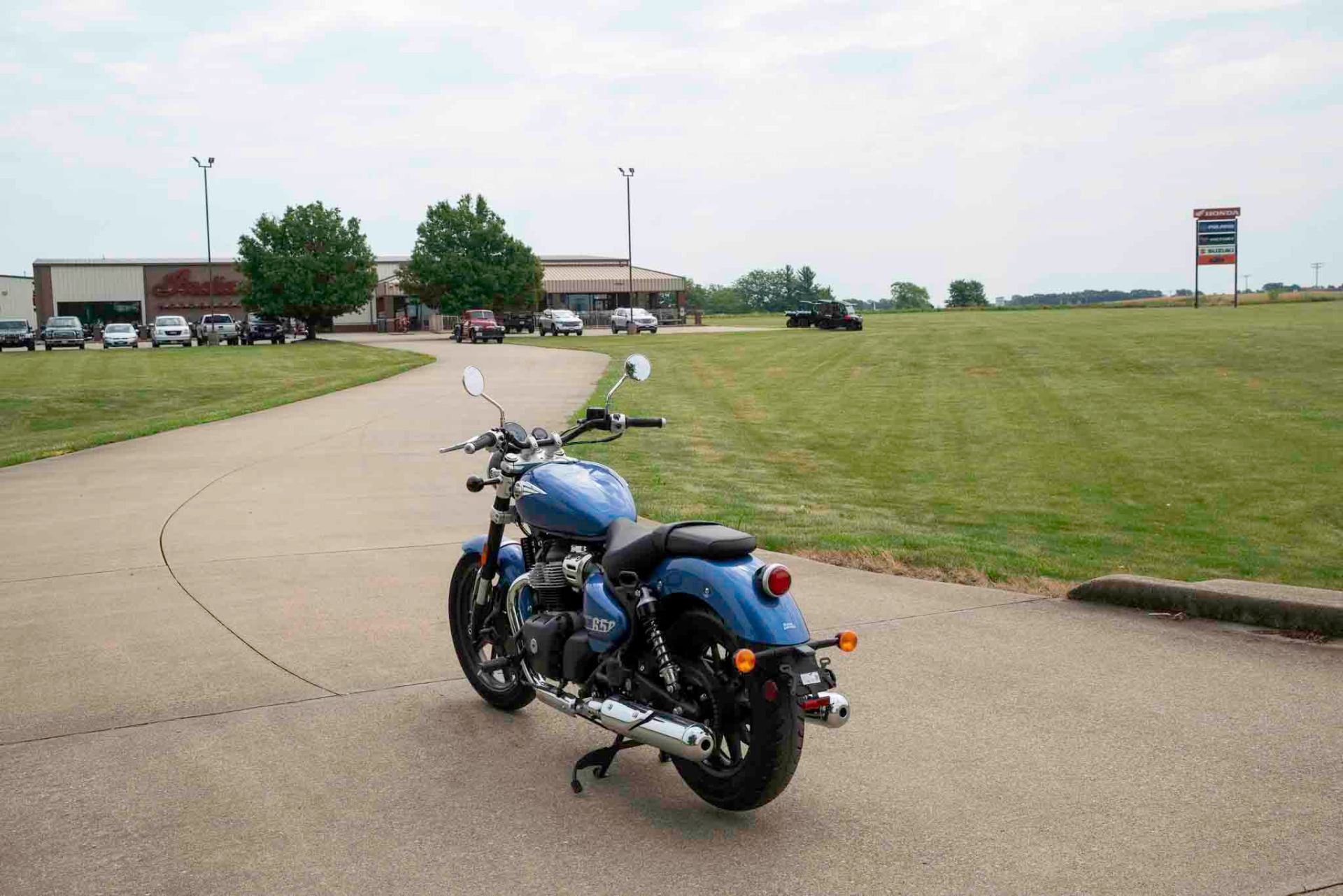 2024 Royal Enfield Super Meteor 650 in Charleston, Illinois - Photo 6