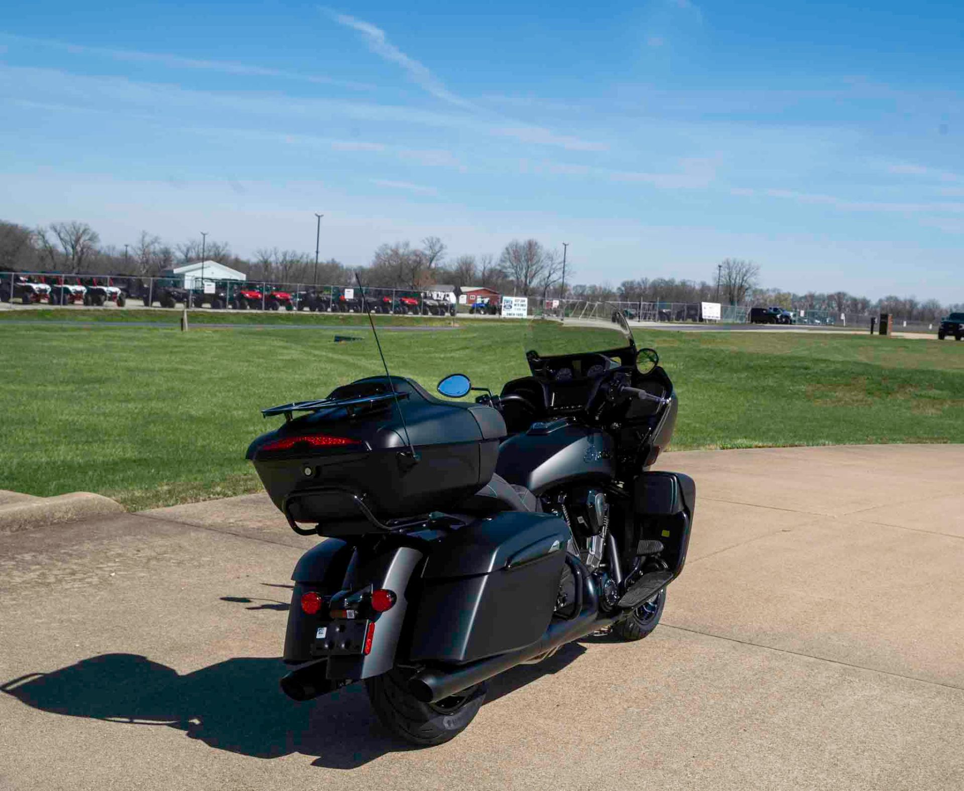 2024 Indian Motorcycle Pursuit® Dark Horse® with PowerBand Audio Package in Charleston, Illinois - Photo 7