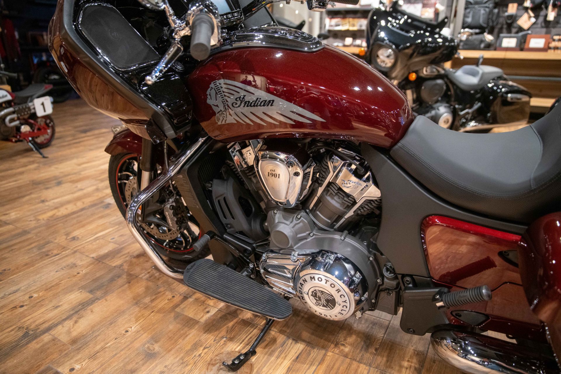 2023 Indian Motorcycle Challenger® Limited in Charleston, Illinois - Photo 19