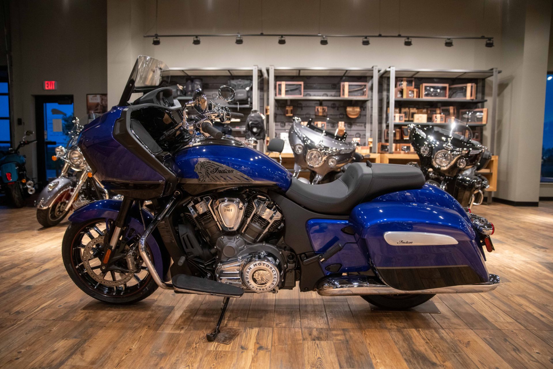 2023 Indian Motorcycle Challenger® Limited in Charleston, Illinois - Photo 18