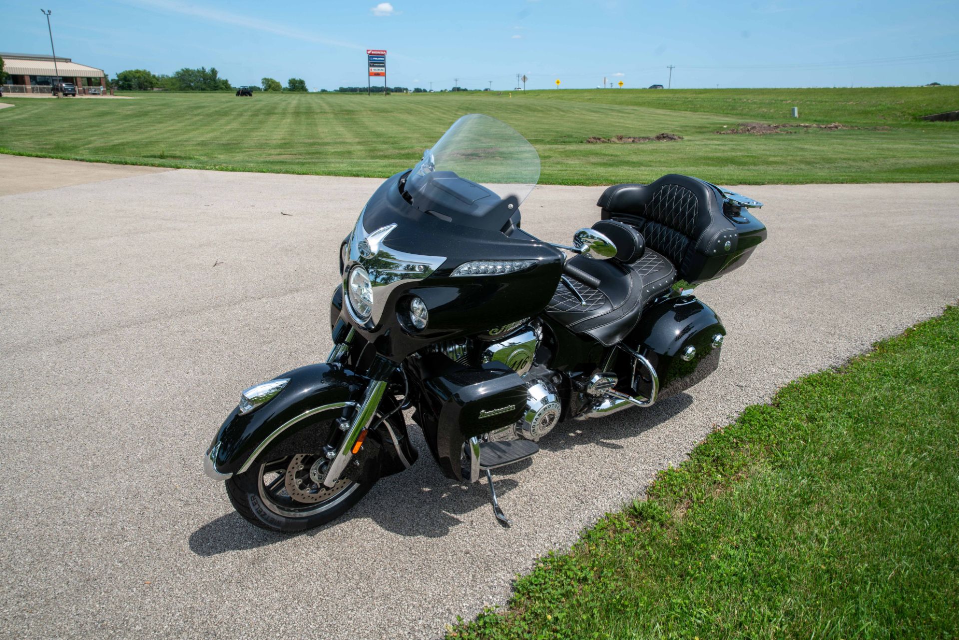 2021 Indian Motorcycle Roadmaster® in Charleston, Illinois - Photo 4