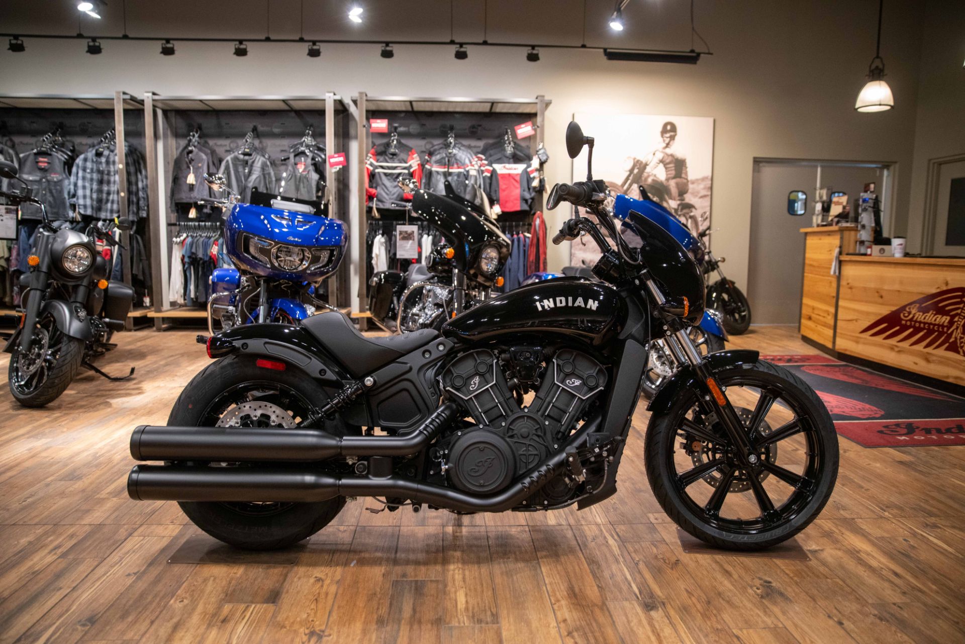 2023 Indian Motorcycle Scout® Rogue Sixty in Charleston, Illinois - Photo 2