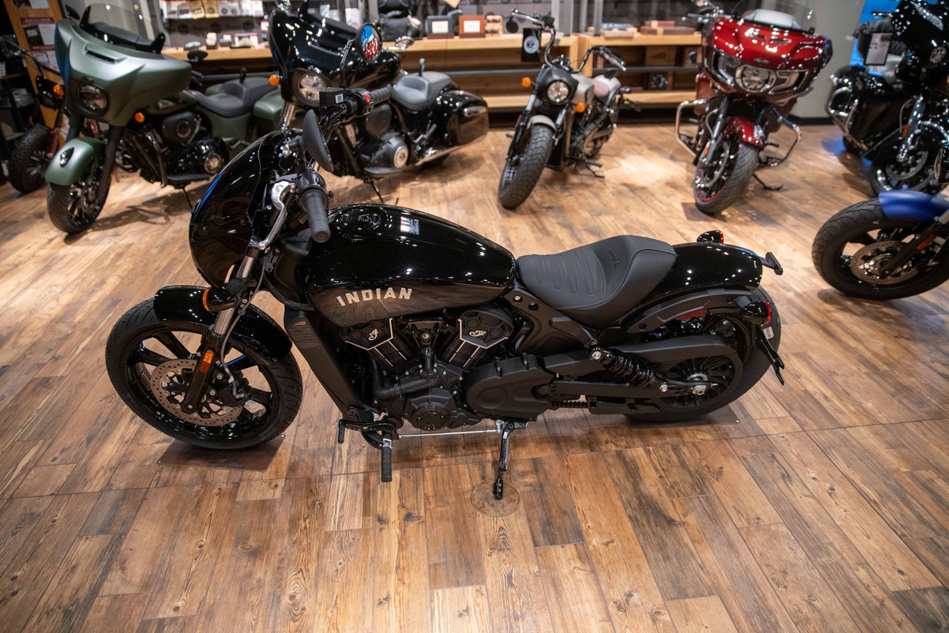 2023 Indian Motorcycle Scout® Rogue Sixty in Charleston, Illinois - Photo 13