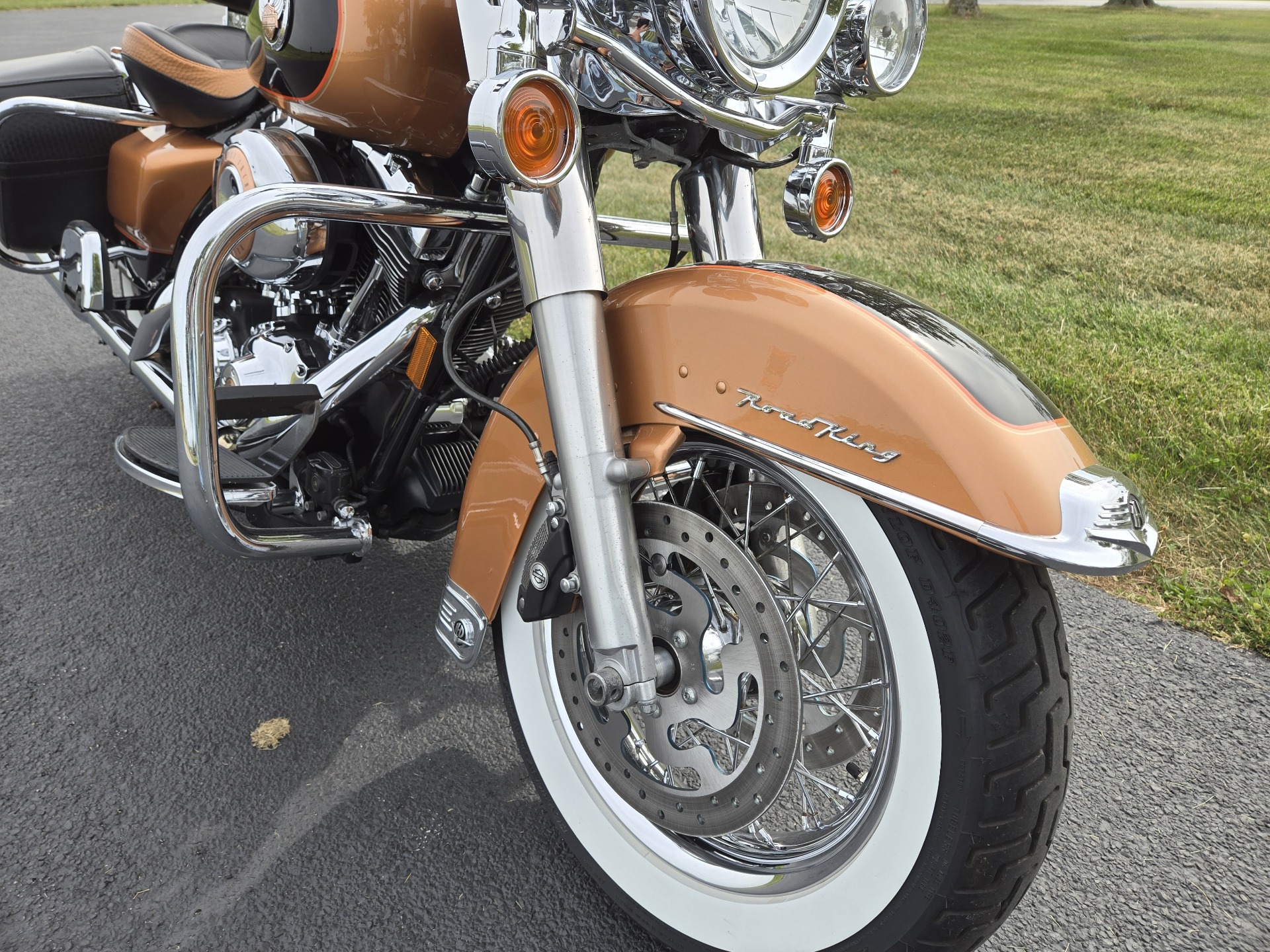 2008 Harley-Davidson Road King® Classic in Charleston, Illinois - Photo 12