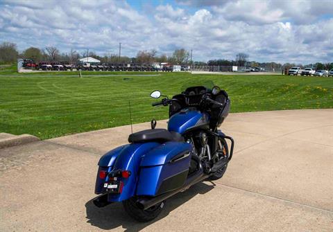 2024 Indian Motorcycle Challenger® Dark Horse® with PowerBand Audio Package in Charleston, Illinois - Photo 8