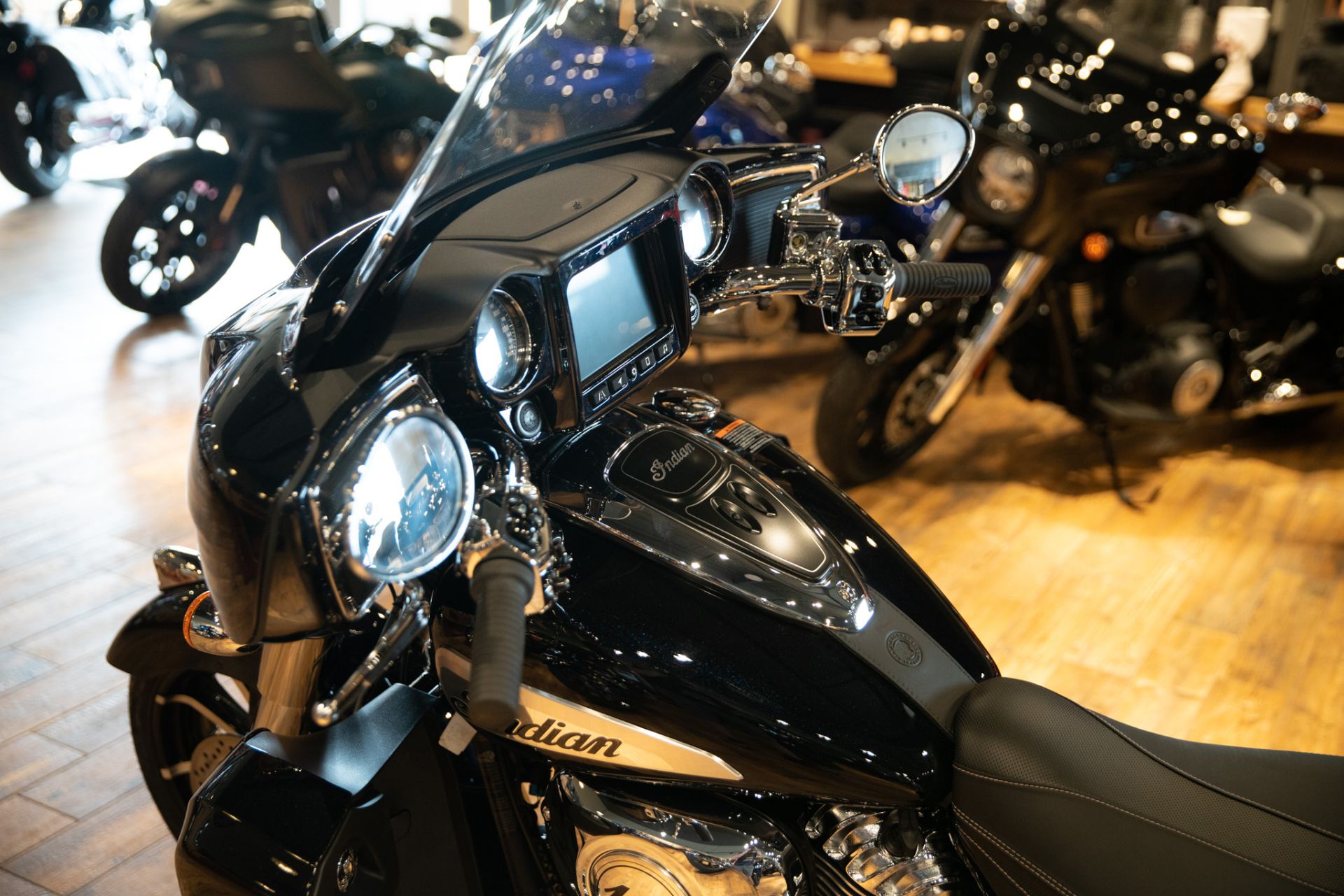 2023 Indian Motorcycle Roadmaster® Limited in Charleston, Illinois - Photo 9