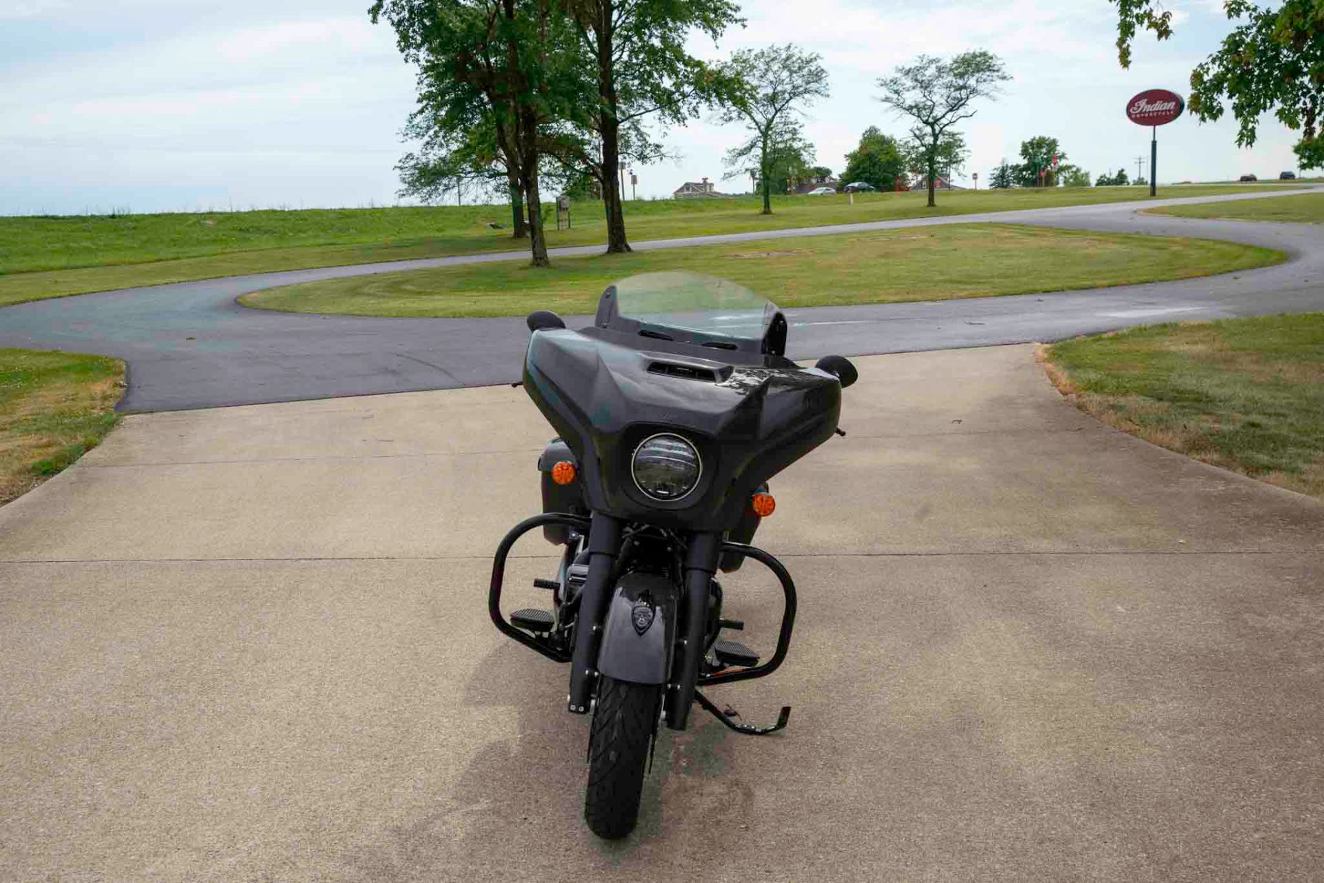 2024 Indian Motorcycle Chieftain® Dark Horse® in Charleston, Illinois - Photo 3