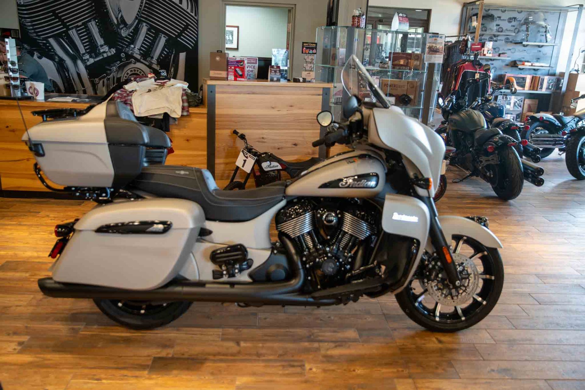 2023 Indian Motorcycle Roadmaster® Dark Horse® in Charleston, Illinois - Photo 1