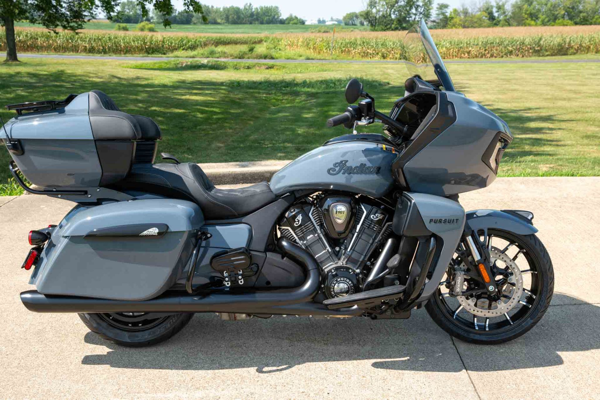 2023 Indian Motorcycle Pursuit® Dark Horse® with Premium Package in Charleston, Illinois - Photo 1
