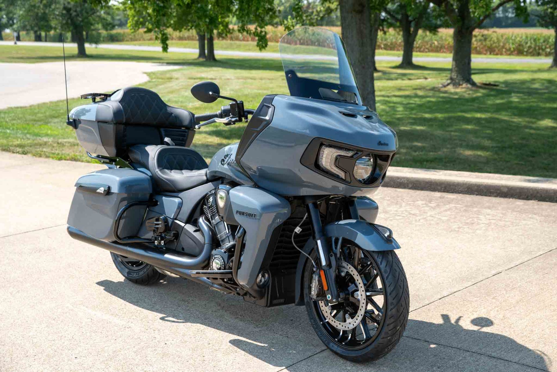 2023 Indian Motorcycle Pursuit® Dark Horse® with Premium Package in Charleston, Illinois - Photo 2