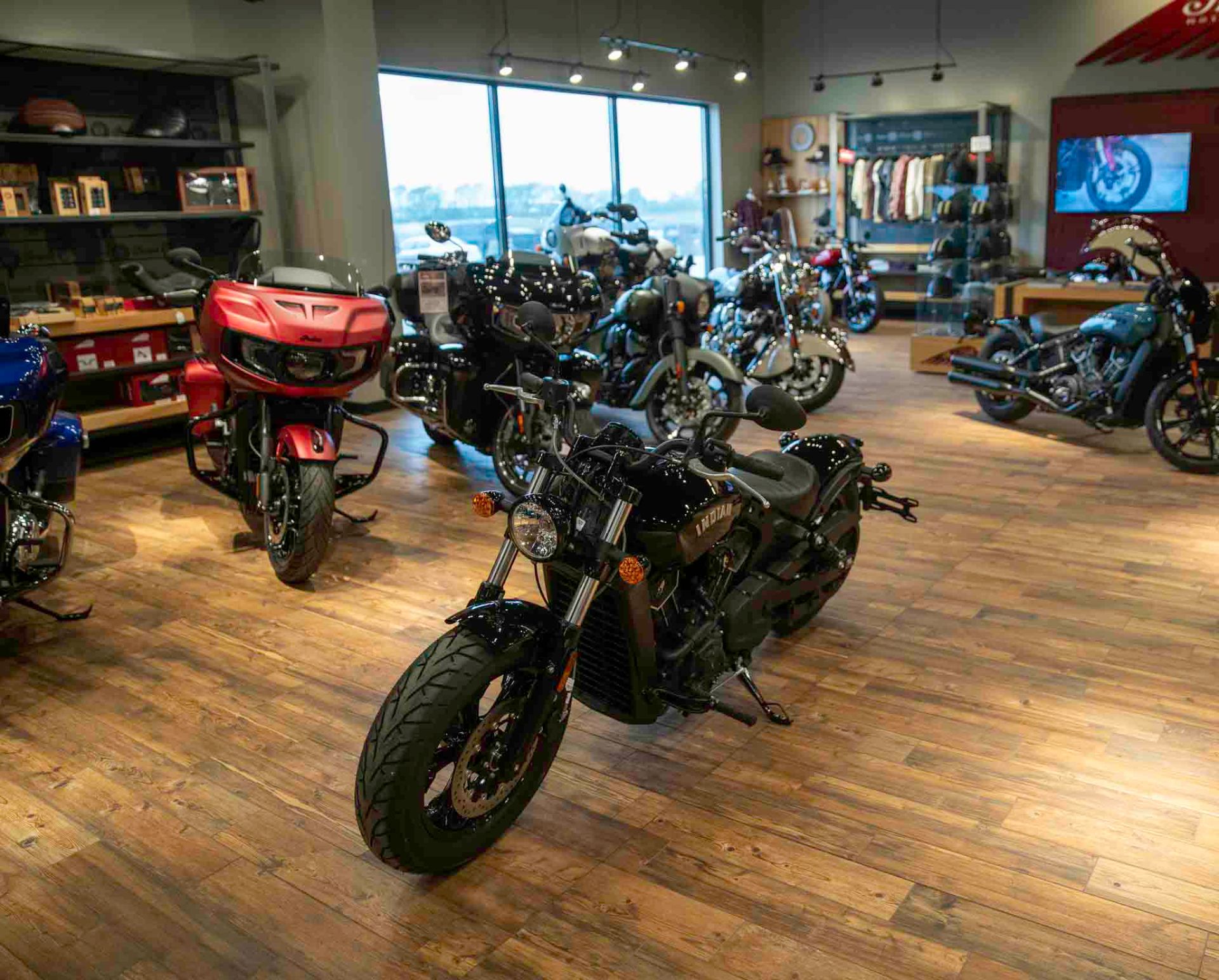 2024 Indian Motorcycle Scout® Bobber Sixty in Charleston, Illinois - Photo 4