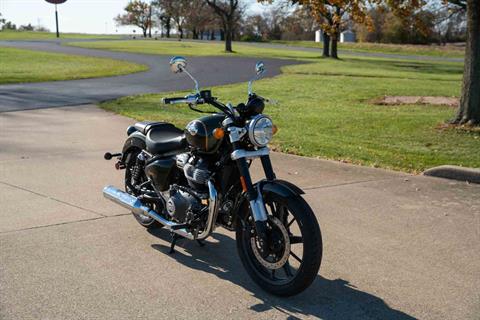 2024 Royal Enfield Super Meteor 650 in Charleston, Illinois - Photo 2