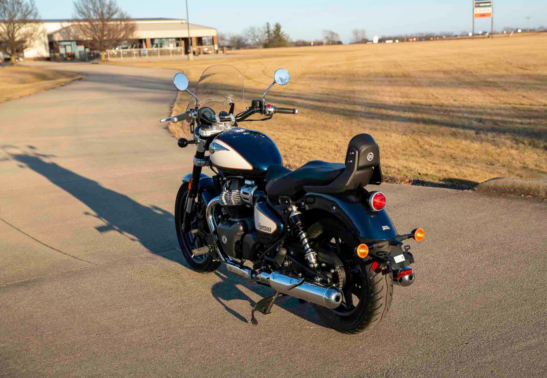 2024 Royal Enfield Super Meteor 650 in Charleston, Illinois - Photo 6