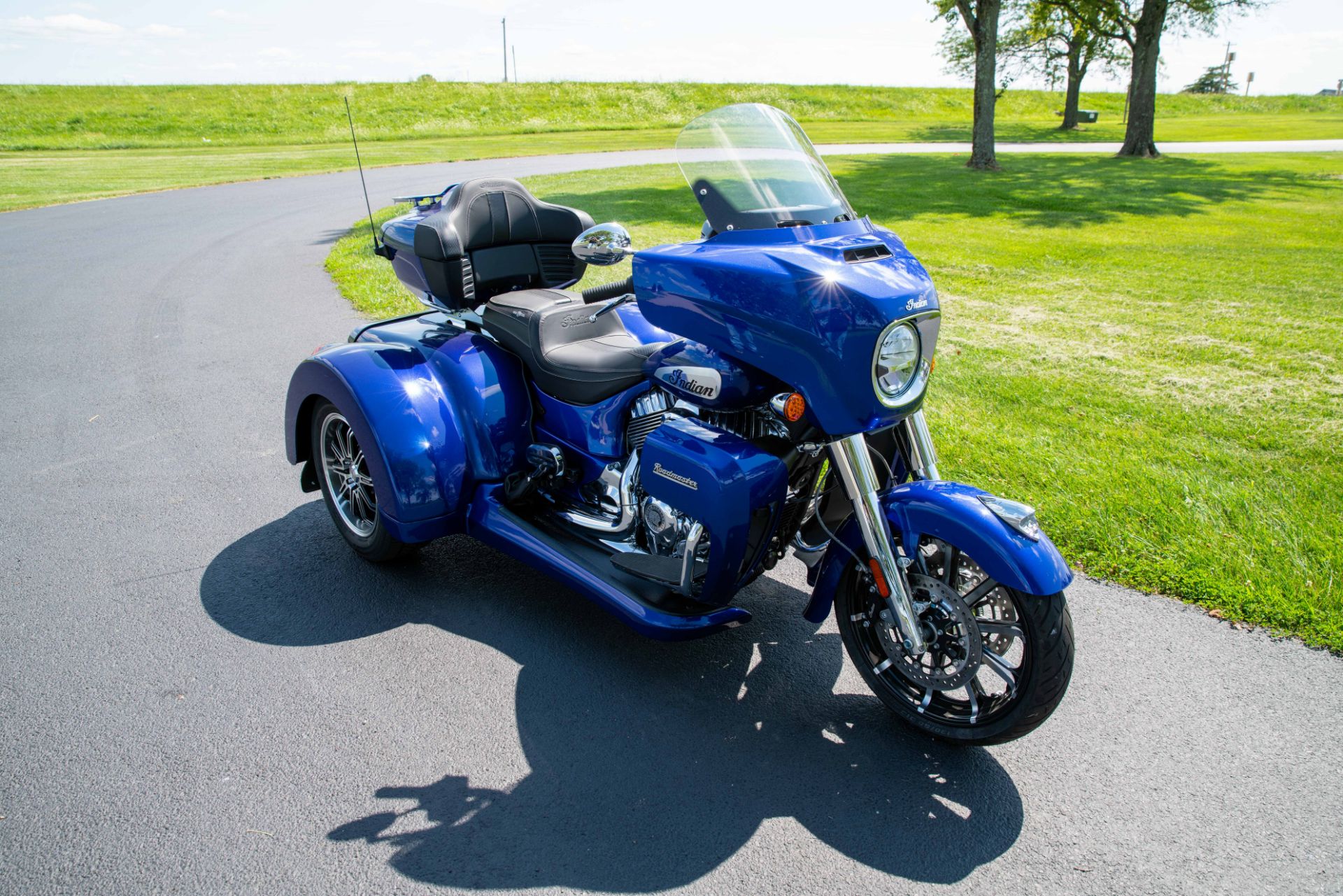 2024 Indian Motorcycle Roadmaster® Limited in Charleston, Illinois - Photo 2