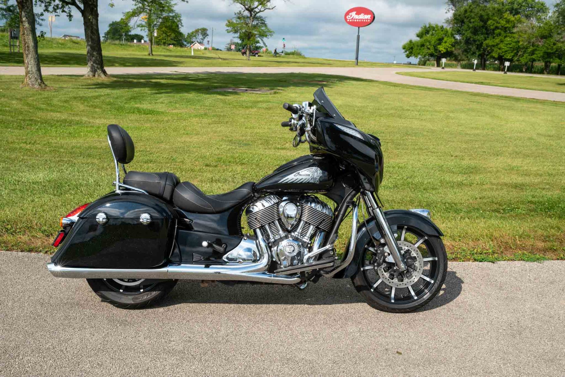 2018 Indian Motorcycle Chieftain® Limited ABS in Charleston, Illinois - Photo 1