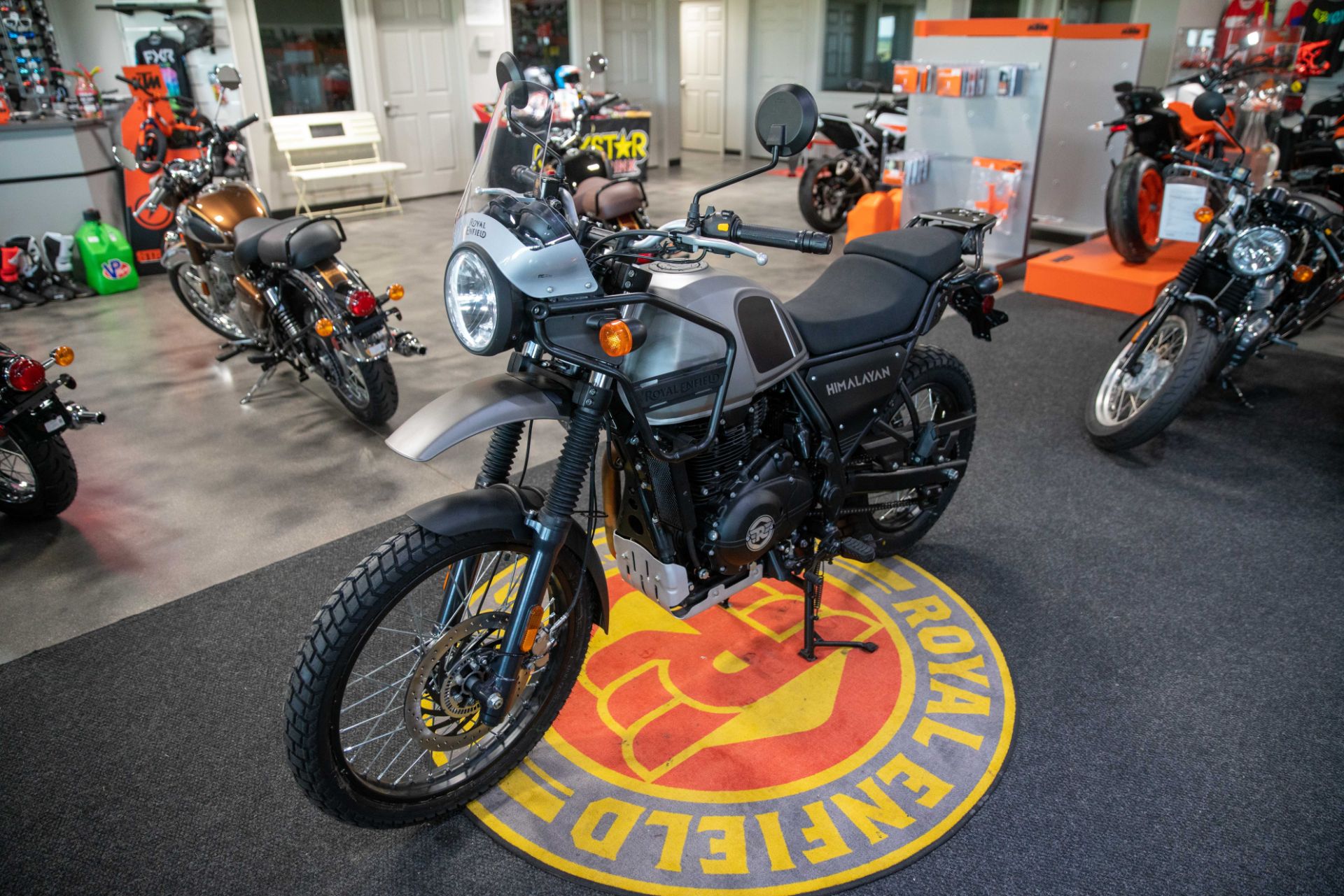 2023 Royal Enfield Himalayan in Charleston, Illinois - Photo 4