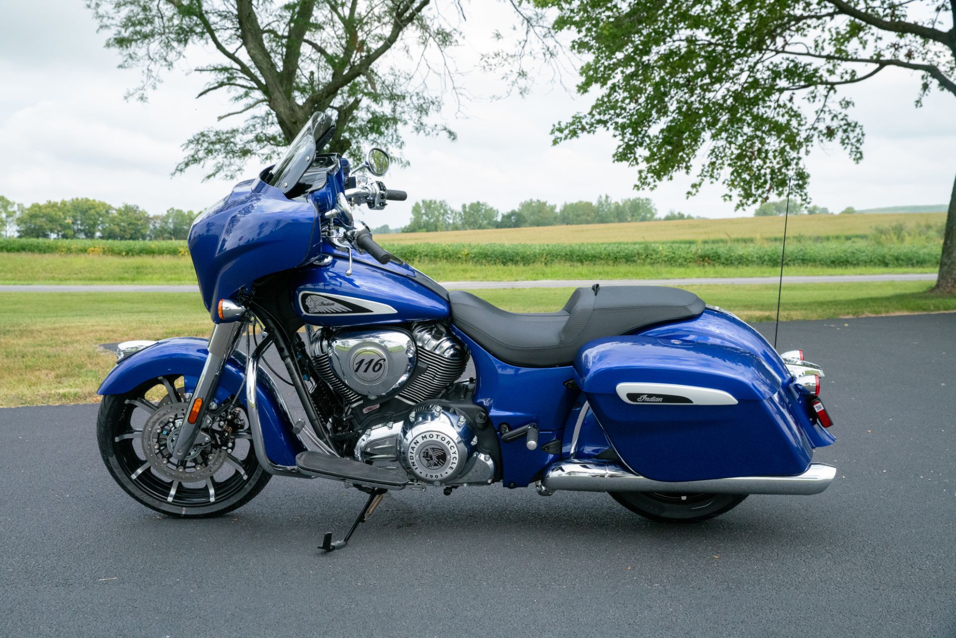 2024 Indian Motorcycle Chieftain® Limited in Charleston, Illinois - Photo 2