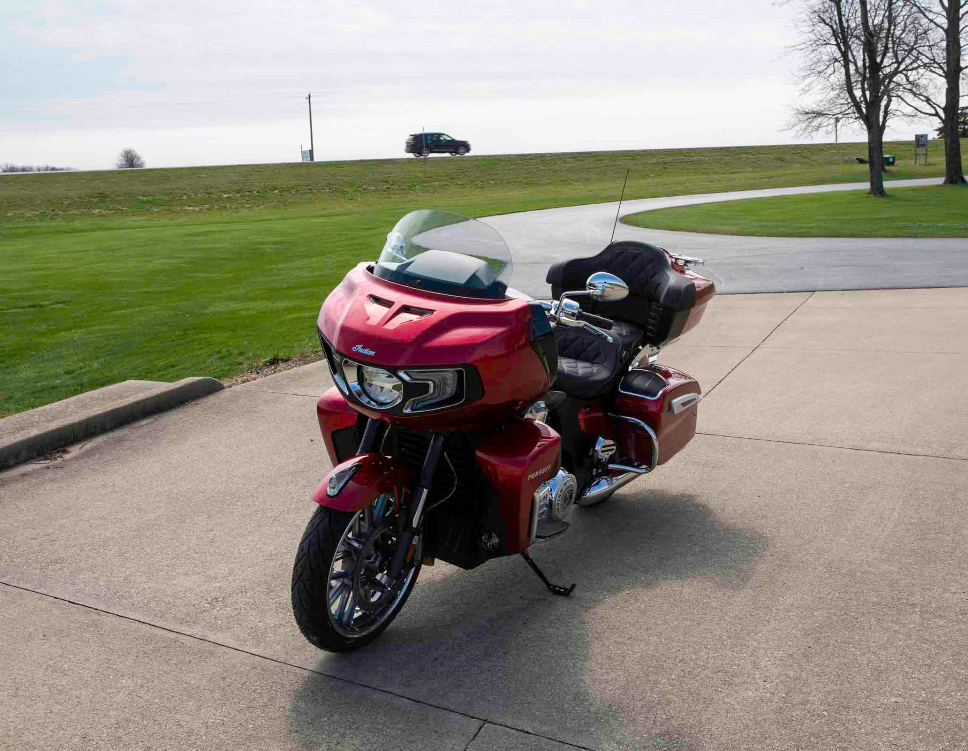 2024 Indian Motorcycle Pursuit® Limited® with PowerBand Audio Package in Charleston, Illinois - Photo 4