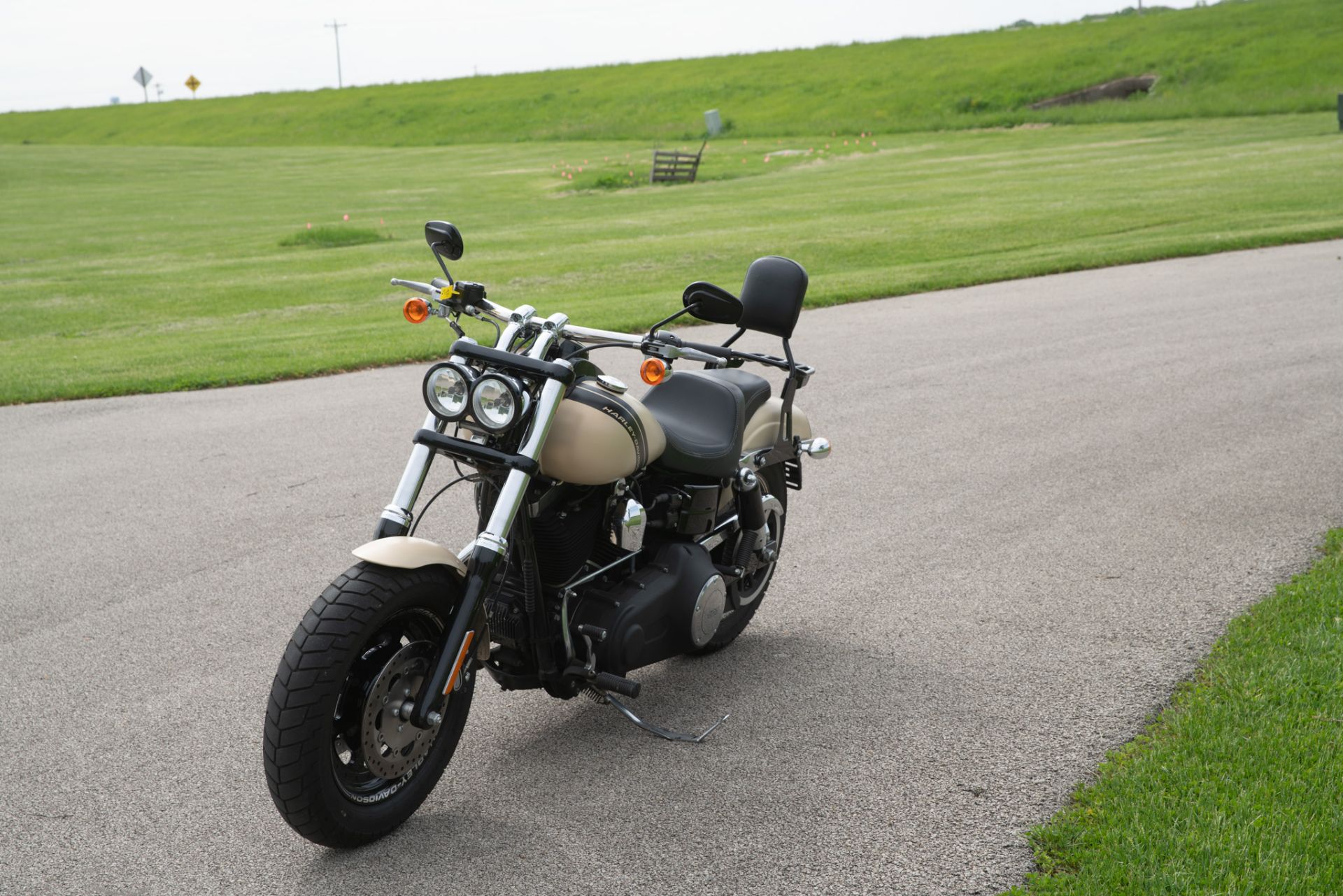 2015 Harley-Davidson Fat Bob® in Charleston, Illinois - Photo 4