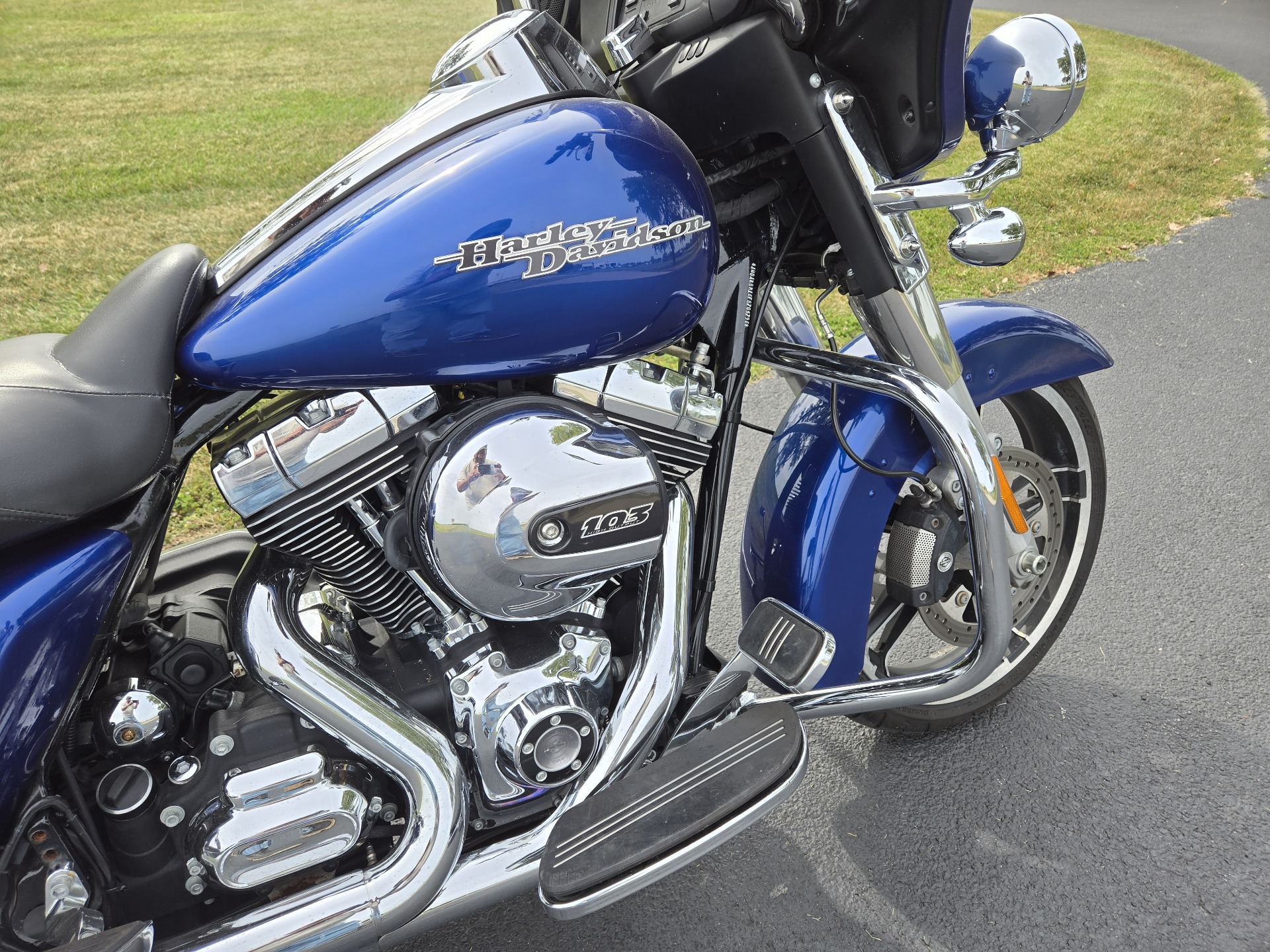 2015 Harley-Davidson Street Glide® in Charleston, Illinois - Photo 9