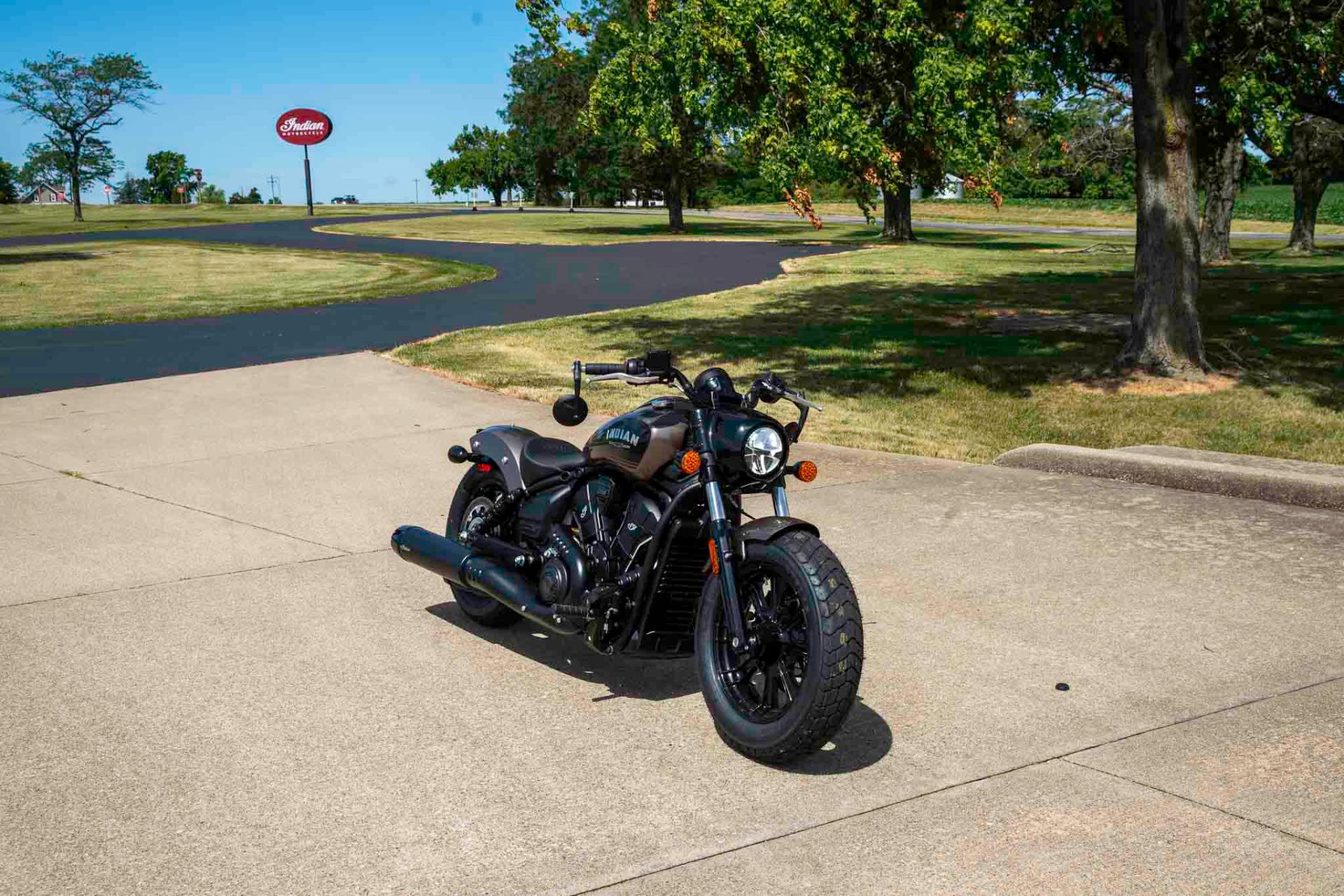 2025 Indian Motorcycle Scout® Bobber Limited +Tech in Charleston, Illinois - Photo 2