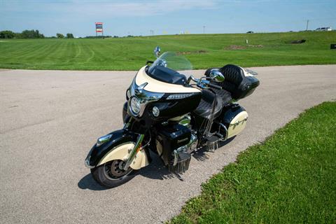 2017 Indian Motorcycle Roadmaster® in Charleston, Illinois - Photo 4