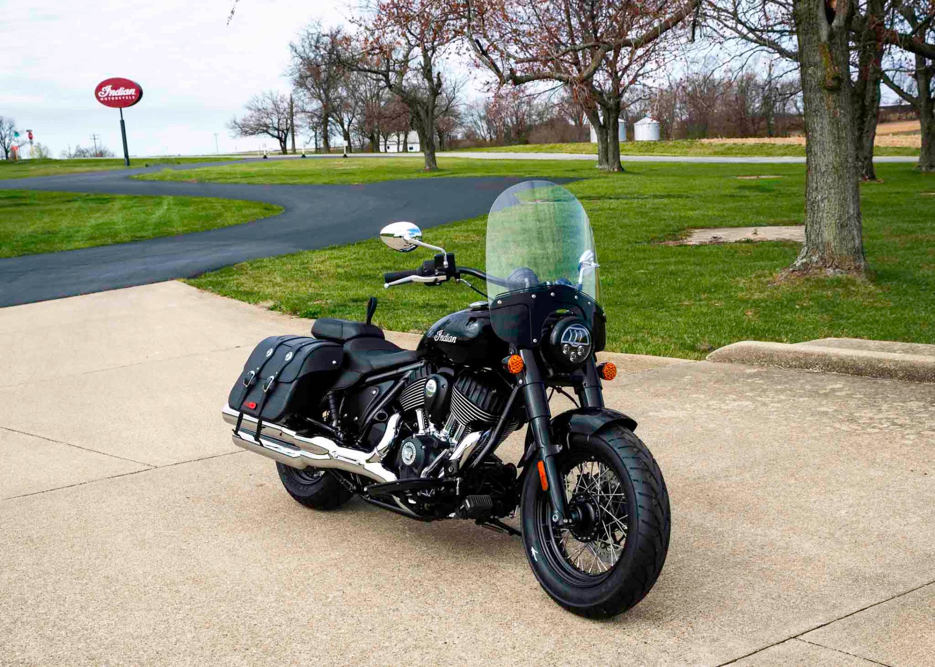 2024 Indian Motorcycle Super Chief in Charleston, Illinois - Photo 2