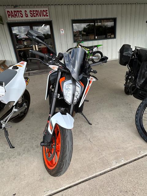 2021 KTM 890 Duke R in Harker Heights, Texas - Photo 2