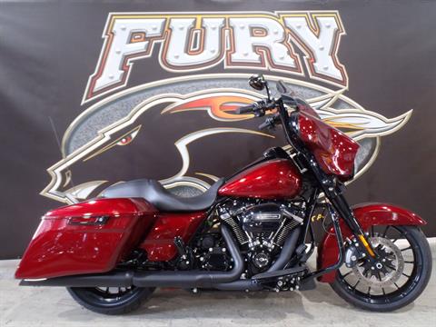 2018 Harley-Davidson Street Glide® Special in South Saint Paul, Minnesota - Photo 1