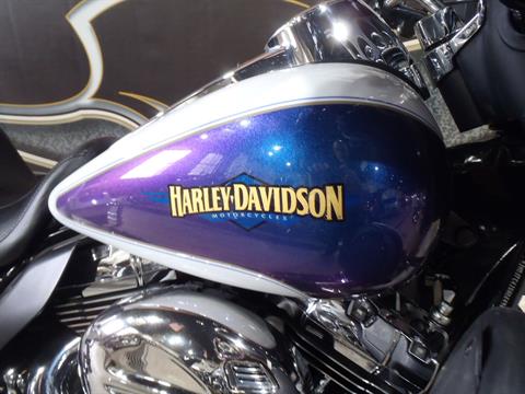 2010 Harley-Davidson Ultra Classic® Electra Glide® in South Saint Paul, Minnesota - Photo 6