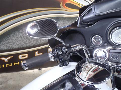 2010 Harley-Davidson Ultra Classic® Electra Glide® in South Saint Paul, Minnesota - Photo 13