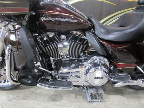 2011 Harley-Davidson Road Glide® Ultra in South Saint Paul, Minnesota - Photo 18