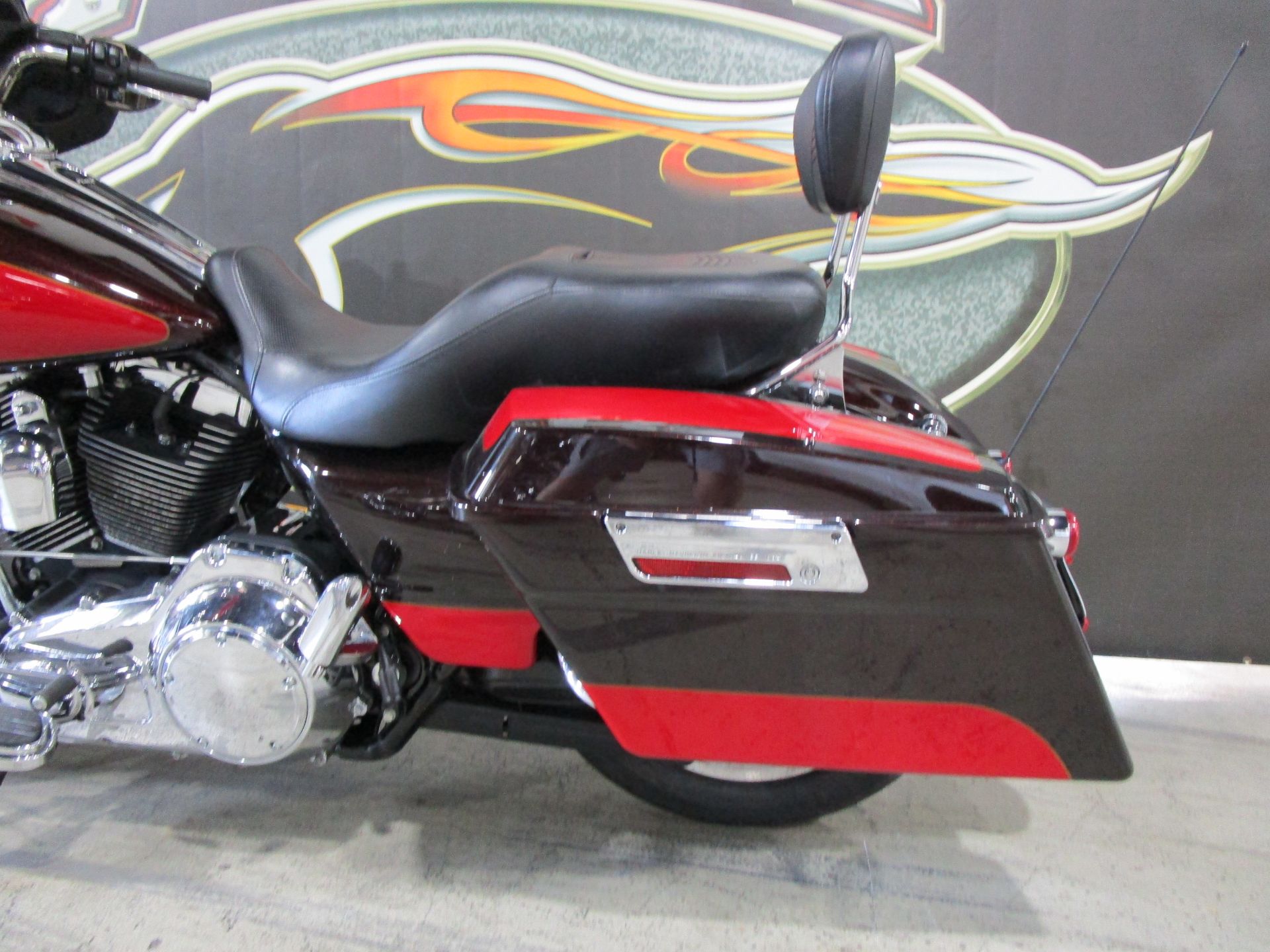 2010 Harley-Davidson Street Glide® in South Saint Paul, Minnesota - Photo 13