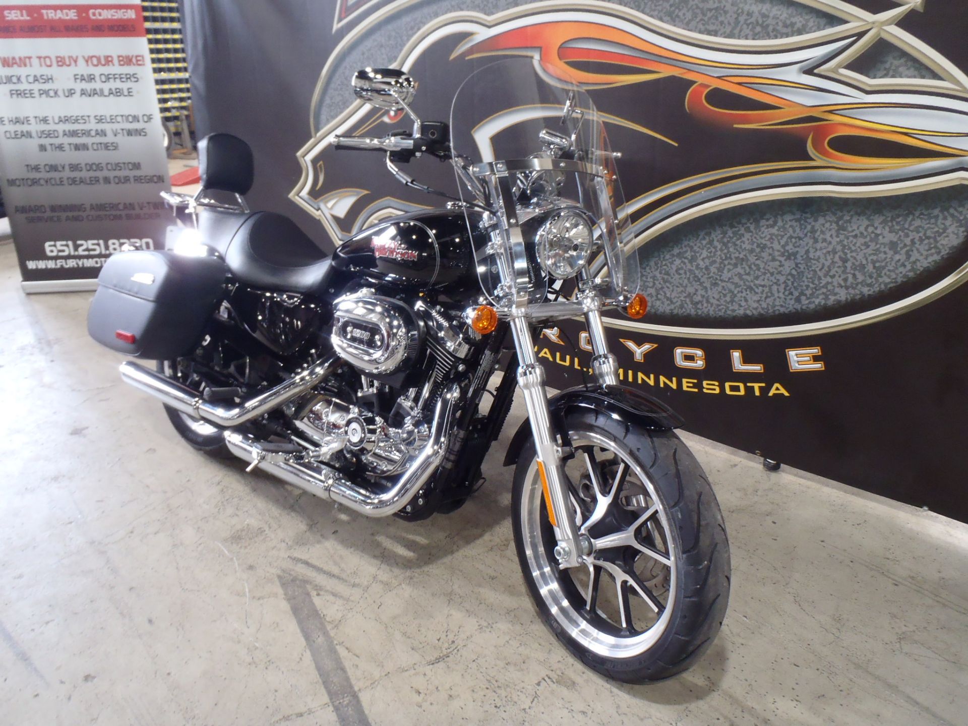 2015 Harley-Davidson SuperLow® 1200T in South Saint Paul, Minnesota - Photo 3