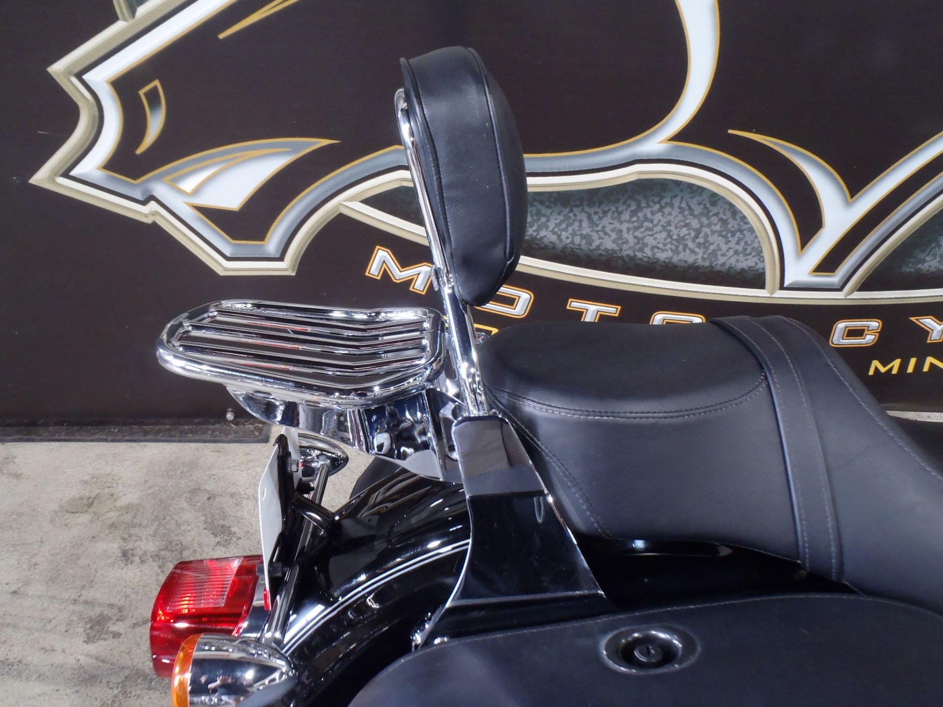 2015 Harley-Davidson SuperLow® 1200T in South Saint Paul, Minnesota - Photo 8