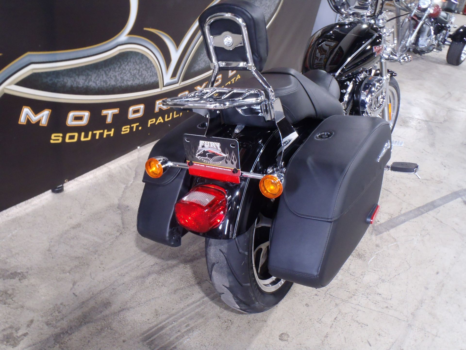 2015 Harley-Davidson SuperLow® 1200T in South Saint Paul, Minnesota - Photo 9