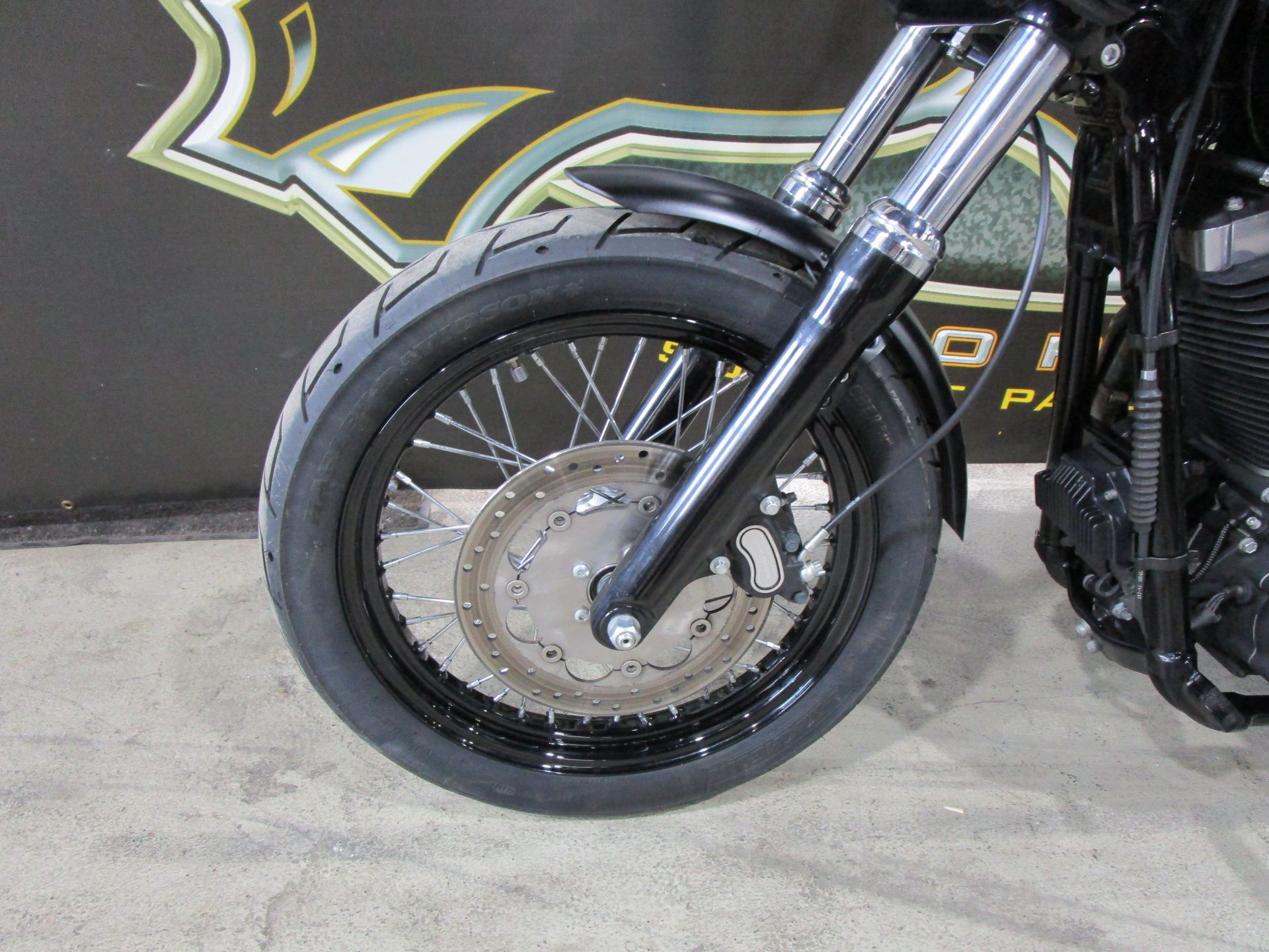 2013 Harley-Davidson Dyna® Street Bob® in South Saint Paul, Minnesota - Photo 11