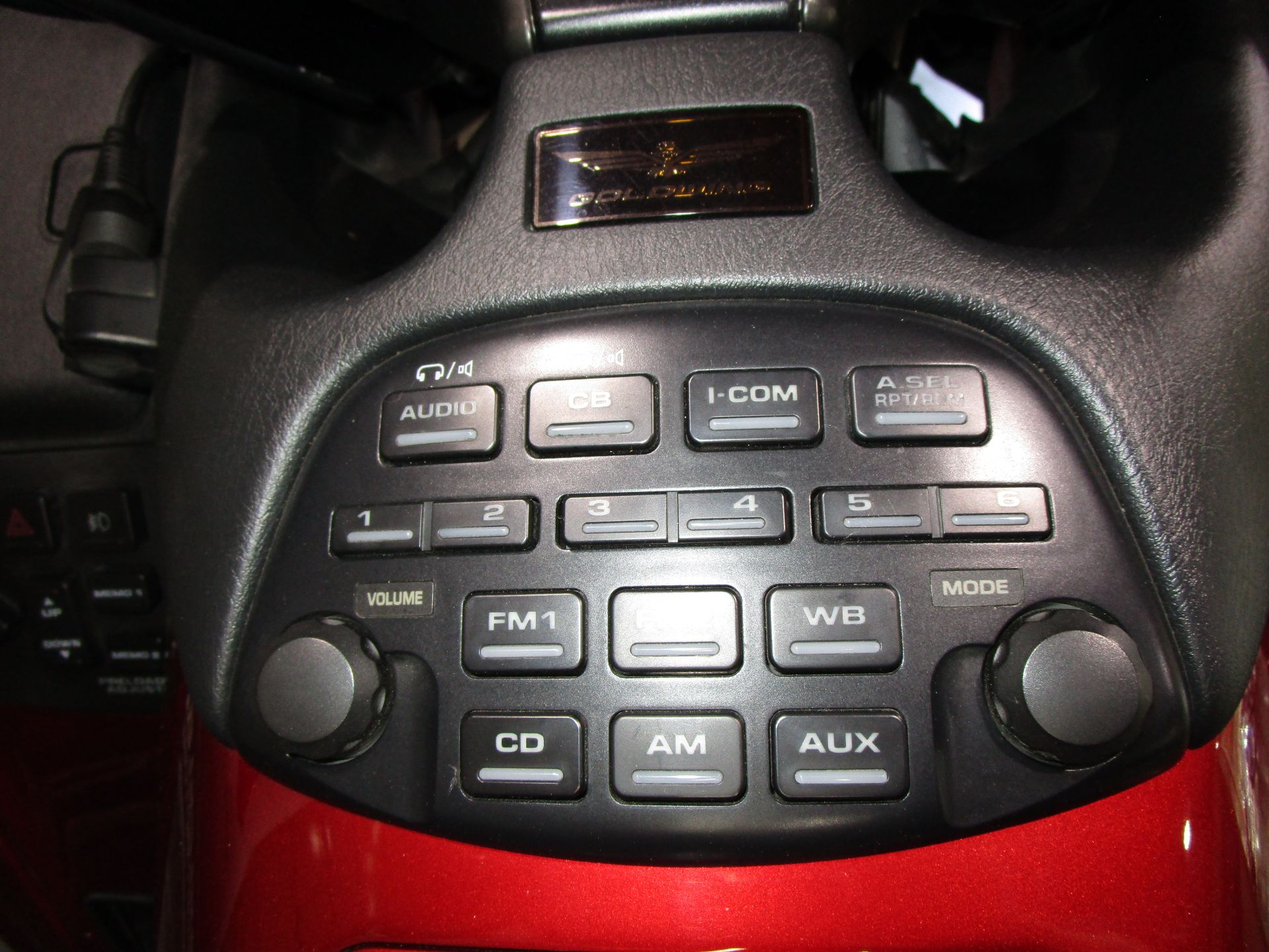 2010 Honda Gold Wing® Audio Comfort in South Saint Paul, Minnesota - Photo 14