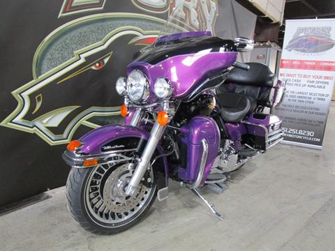 2011 Harley-Davidson Ultra Classic® Electra Glide® in South Saint Paul, Minnesota - Photo 14