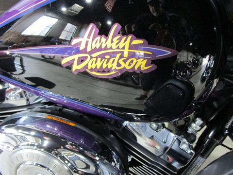 2011 Harley-Davidson Ultra Classic® Electra Glide® in South Saint Paul, Minnesota - Photo 6