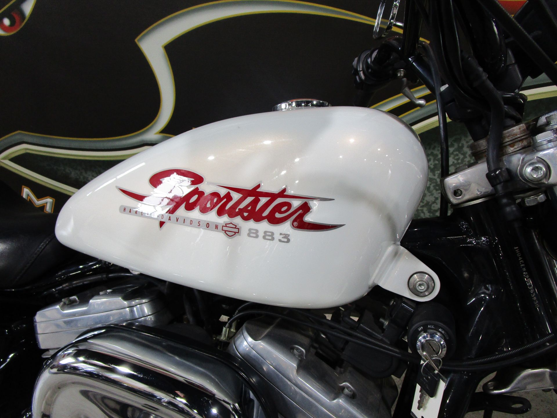 2000 Harley-Davidson XLH Sportster® 883 Hugger® in South Saint Paul, Minnesota - Photo 5