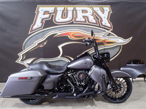 2017 Harley-Davidson Road King® Special in South Saint Paul, Minnesota - Photo 2